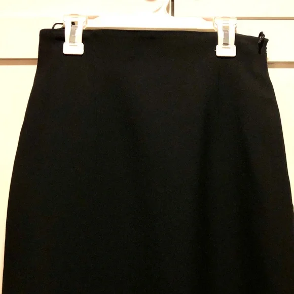 Vintage Moschino Cheap and Chic Black Pencil Skirt, sz 6 - Picture 3 of 8